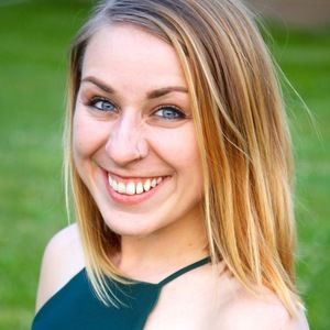 Meet your Posher, Abby